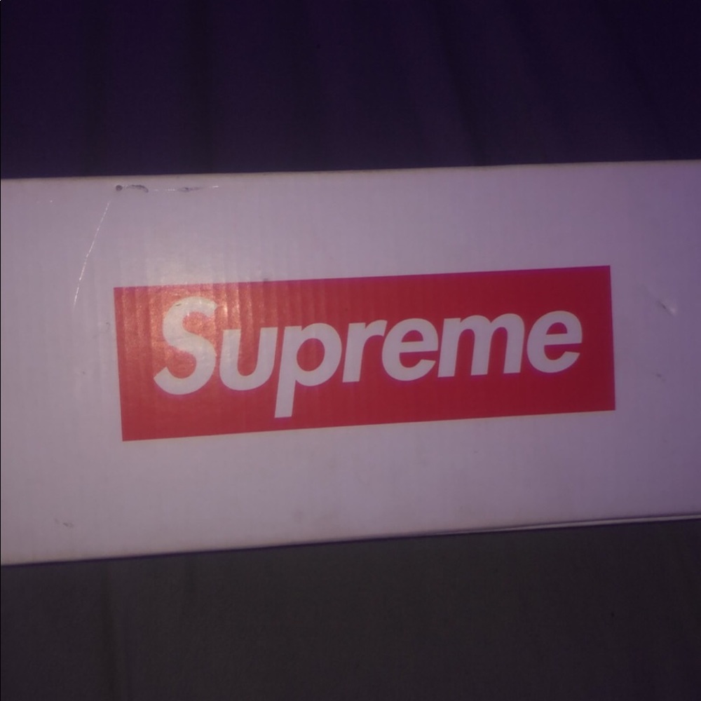 Supreme Vans